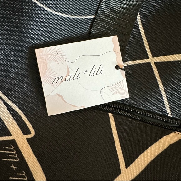 Mali & Lili Abstract Weekender Duffle - Picture 8 of 9